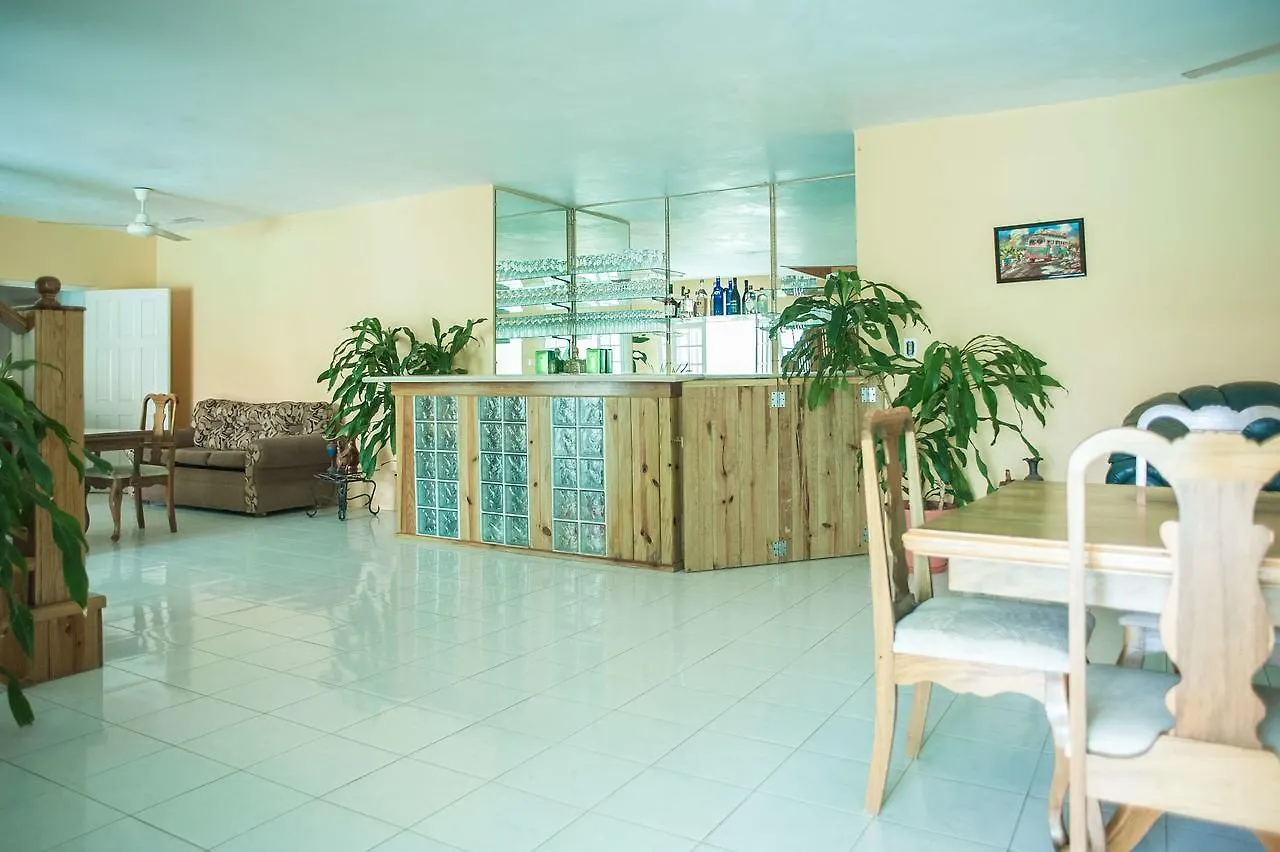 Hotel Diamond Villa Guest House Montego Bay